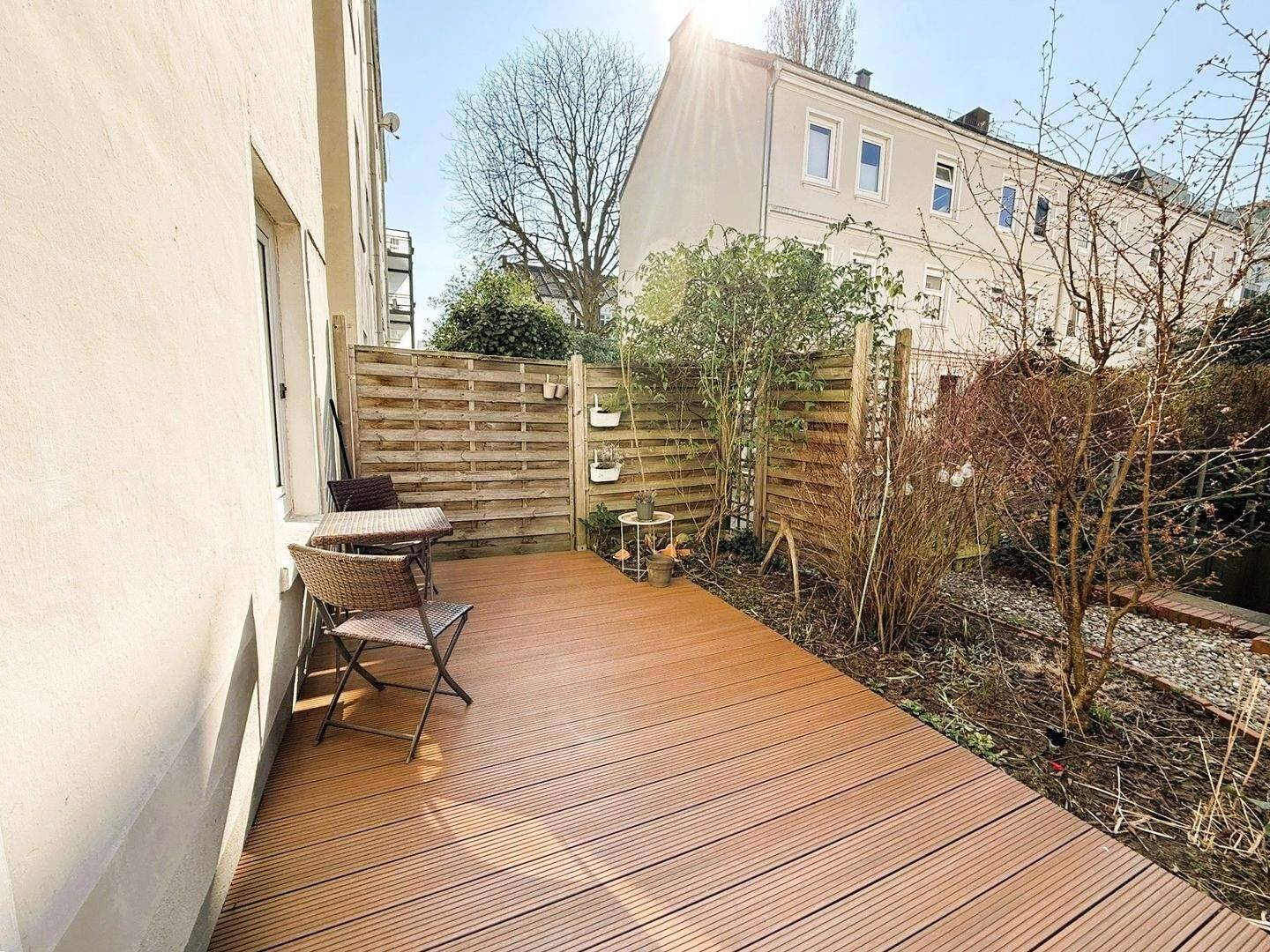 Summertime in Winterhude! Modernisierte EG-Wohnung mit Süd-West-Terrasse in der Nähe des Mühlenkamps, 22303 Hamburg (Hamburg-Nord Barmbek-Nord Winterhude)