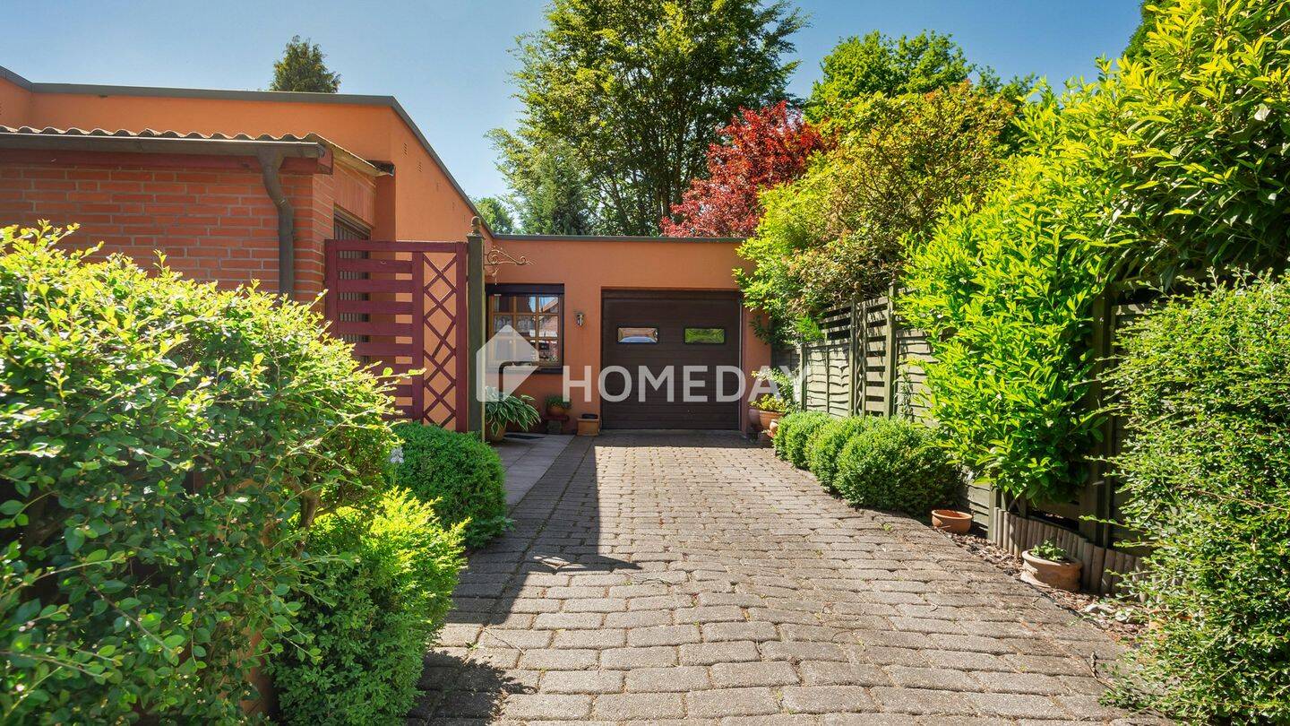 Das Haus am See – Bungalow in mediterranem Stil mit privatem See und viel Freiraum, 24616 Hardebek