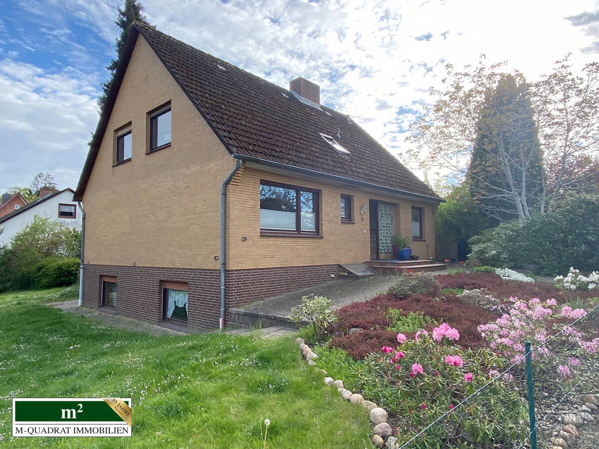 PROV.FREI F. KÄUFER: 3-PARTEIENHAUS MIT 2 VERMIETETEN WE ALS MEHRGENERATIONENOBJEKT – SEP. BAUPLATZ!, 21354 Bleckede