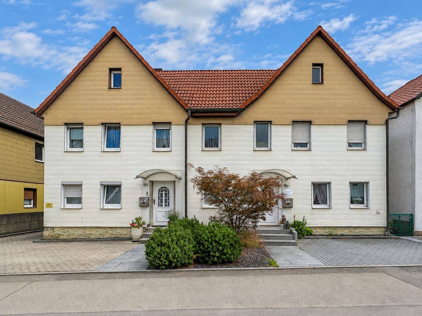 Seltene Gelegenheit: Doppelhaus mit großem Grundstück!, 73230 Kirchheim unter Teck