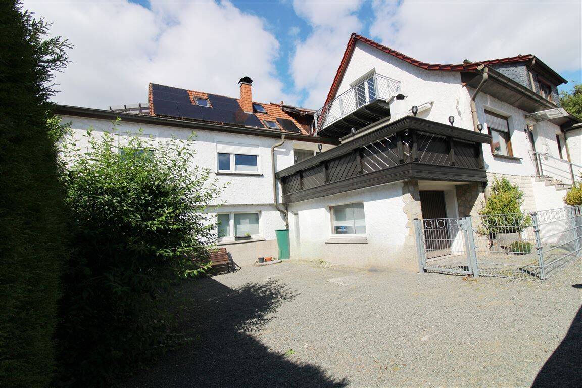 Gepflegtes Zuhause mit Blick ins Grüne – Einfamilienhaus mit Terrasse, Balkon & Garage, 98587 Steinbach-Hallenberg (Altersbach)
