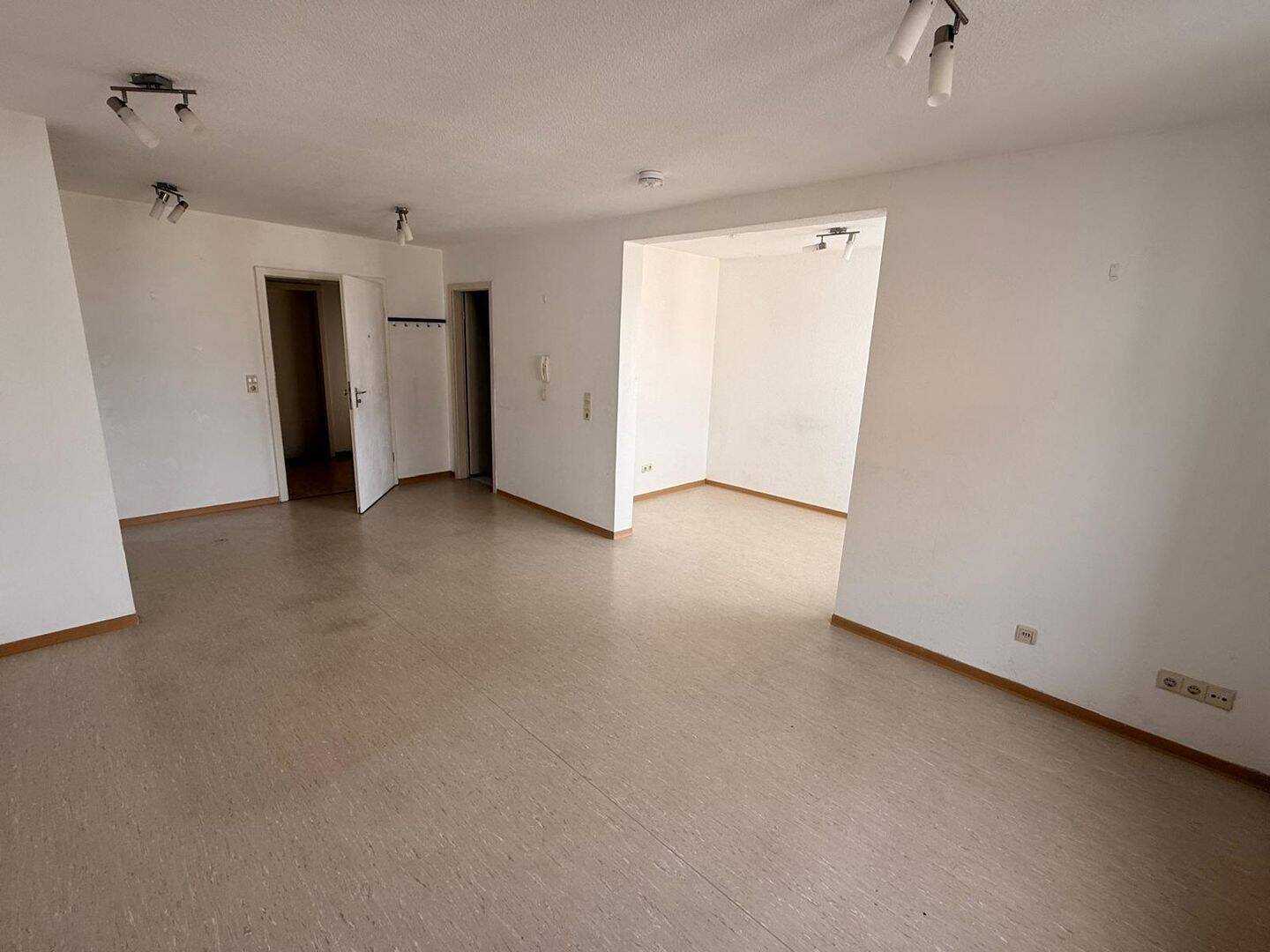 Attraktive 1,5 Zimmerwohnung, 66424 Homburg