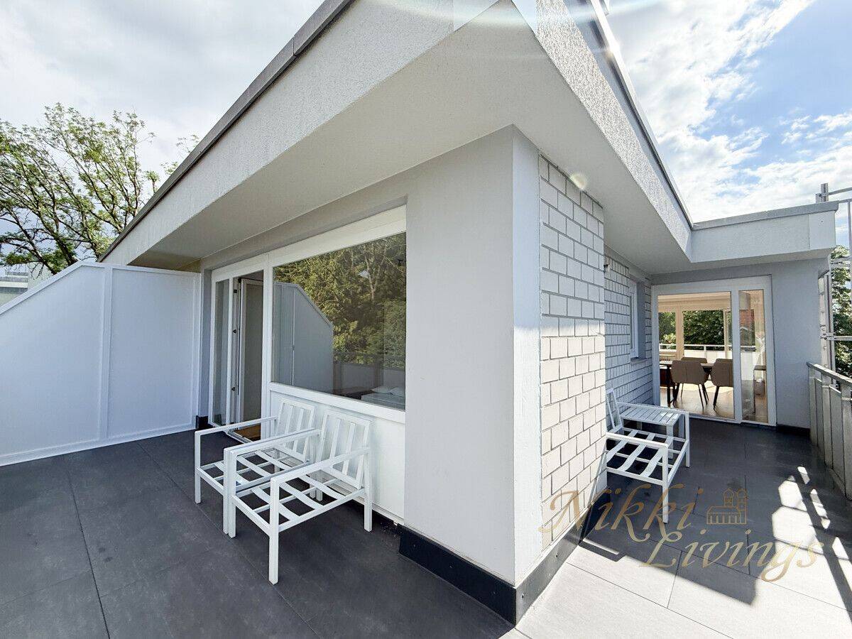 Bezugsfrei – 2-Zimmer-Terrassenwohnung mit zwei XL Terrassen!, 82194 Gröbenzell