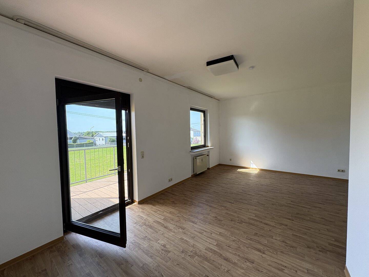 Großzügige 2 ZKB Wohnung zur Miete mit Balkon in ruhiger Wohngegend!, 56249 Herschbach