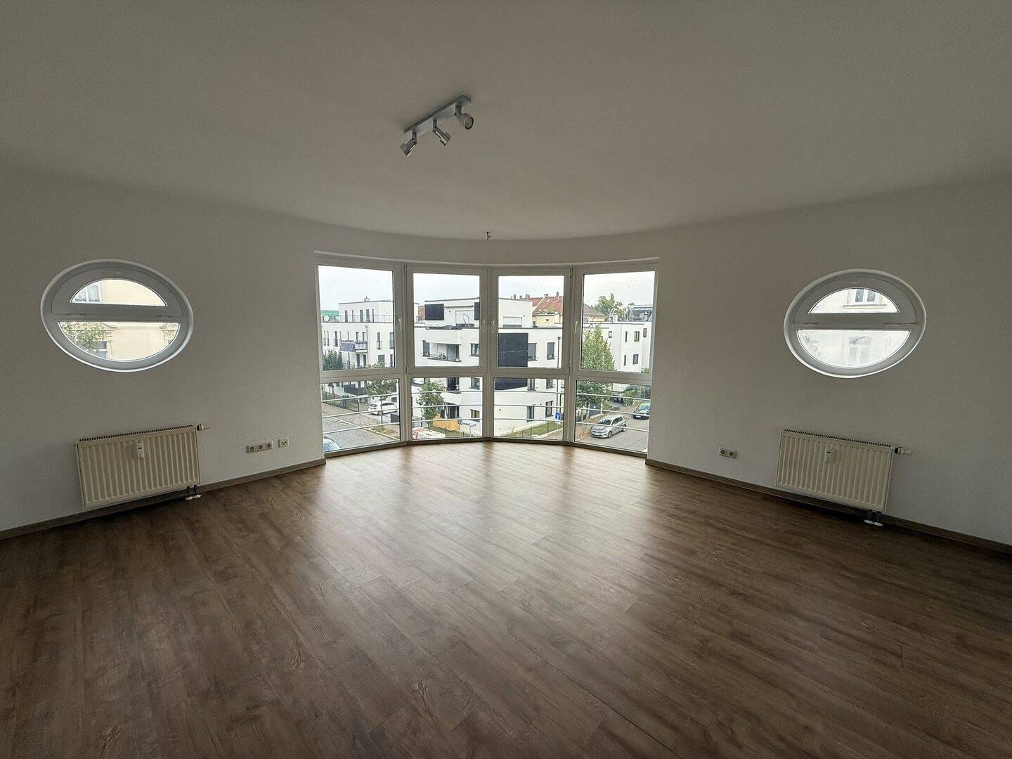 Möckern – ruhige Wohnung mit Erkerzimmer und EBK!, 4159 Leipzig (Lützschena-Stahmeln Möckern Wahren)