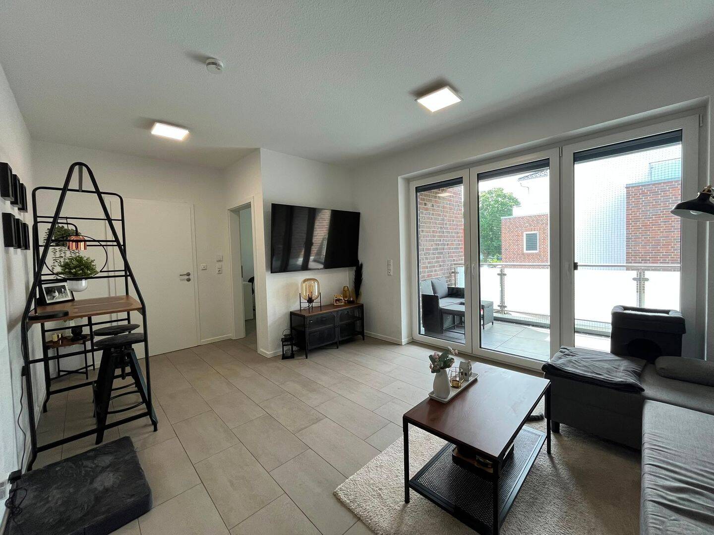 Schöne 2-Zimmer-Wohnung mit Balkon und EBK in Krankenhausnähe, 26133 Oldenburg (Oldb) (Kreyenbrück)