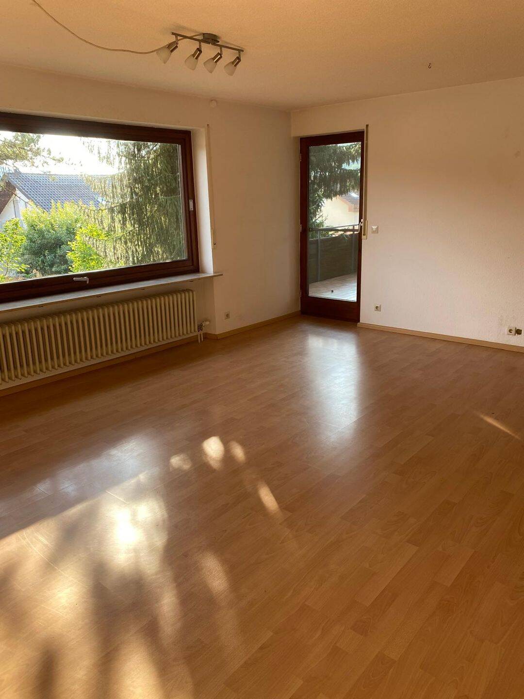 Helle 4 Zimmerwohnung mit Ausblick in ruhiger Lage, 74653 Künzelsau