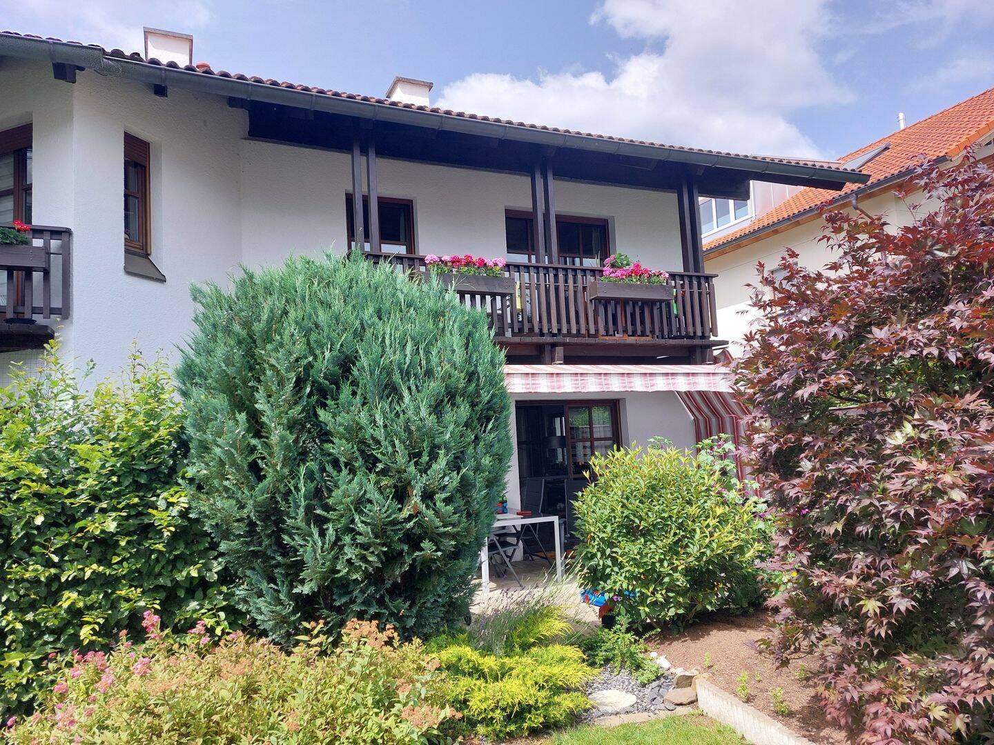 SofortBezug! Gelegenheit! Helle. geräumige 2 Zi.Whg. 75 m² sonniger Süd-W.Balkon, idyllischer Wohntraum im Grünen!, 83043 Bad Aibling