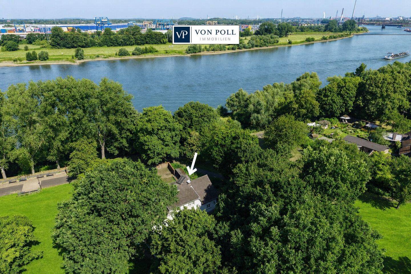 Direkte Rheinlage! Zweifamilienhaus mit ca. 200 m² Wohnfläche auf ca. 1.002 m² Grund in Duisburg Süd, 47249 Duisburg (Buchholz Großenbaum Wanheim-Angerhausen)