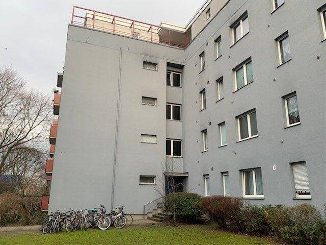 Helle Wohnung im 4. OG ohne Aufzug – WBS 100 mit besonderem Wohnbedarf erforderlich, 13627 Berlin (Charlottenburg-Wilmersdorf)