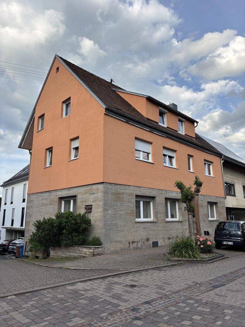 Ehemaliges Gasthaus mit viel Potenzial – Wohn- und Gewerbeimmobilie in 97900 Külsheim, 97900 Külsheim