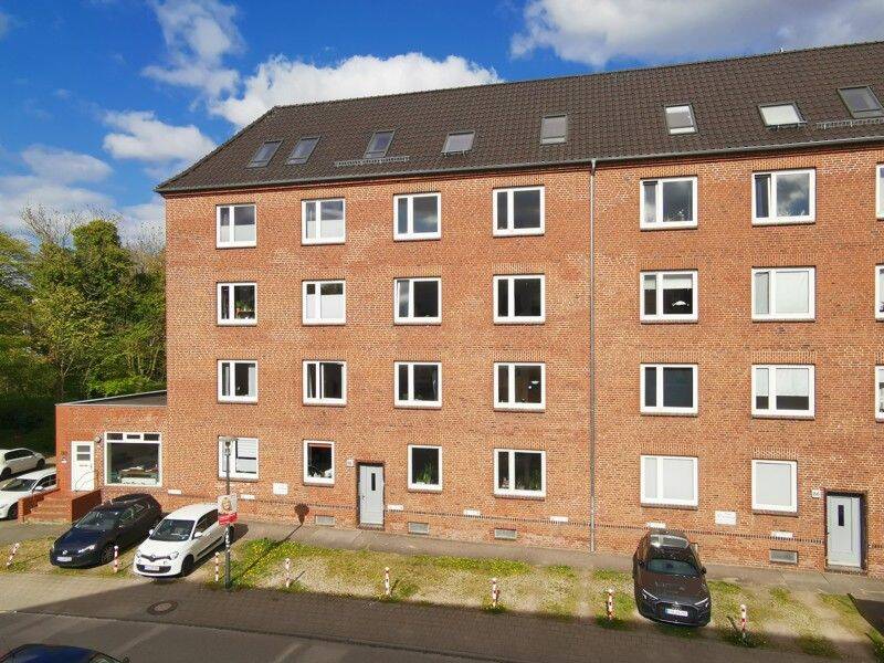 Nachmieter gesucht : Traumhafte 2 Zimmer DG-Wohnung in Kiel-Wik, 24106 Kiel (Wik)