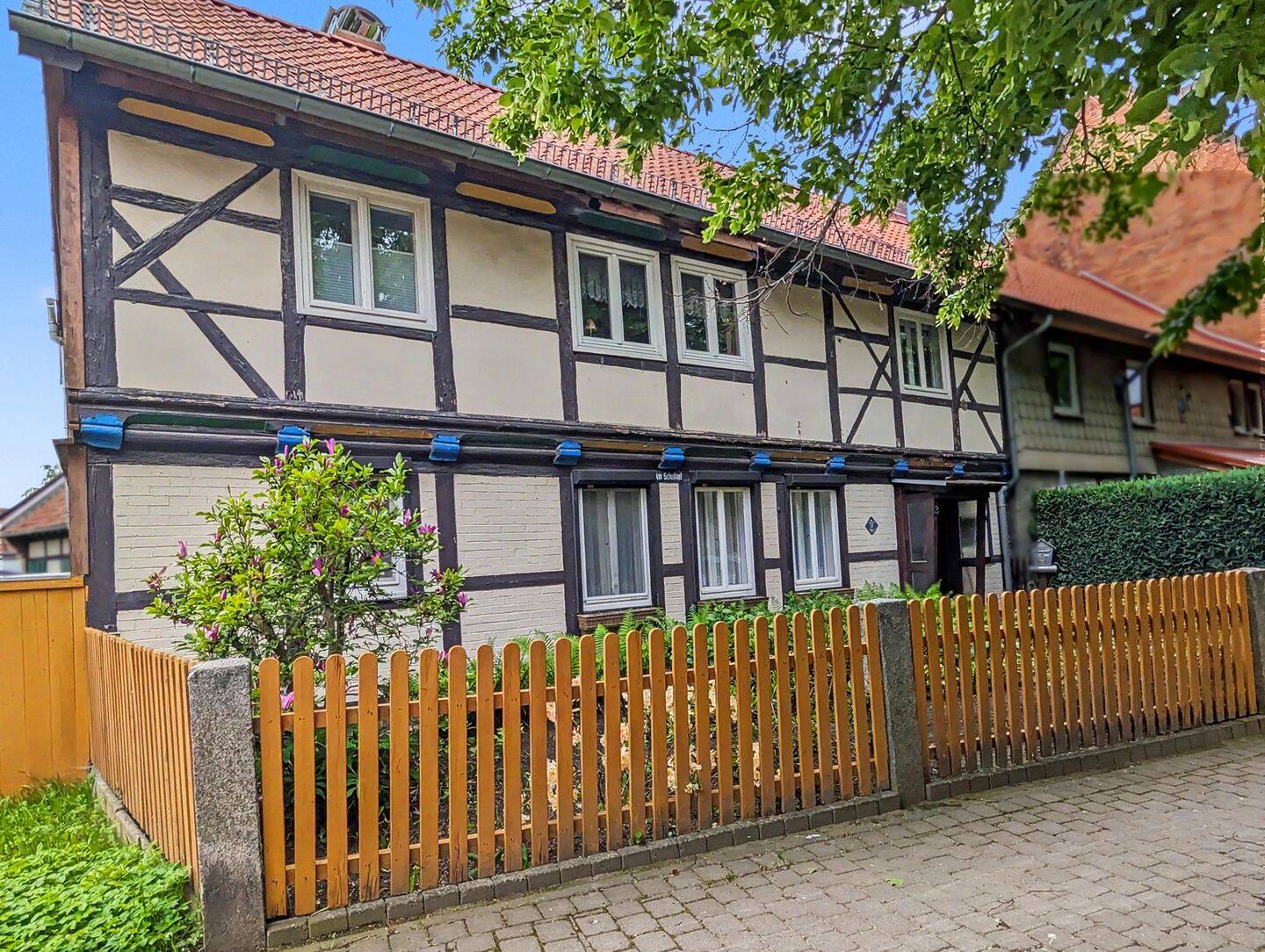 Ruhig, idyllisch, denkmalgeschützt und perfekt für Familien: Reihenendhaus im Herzen von Veckenstedt, 38871 Nordharz