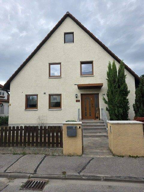 Ruhige Zweizimmerwohnung mit Terrasse und Garten in Ergolding, 84030 Ergolding (Industriegebiet)