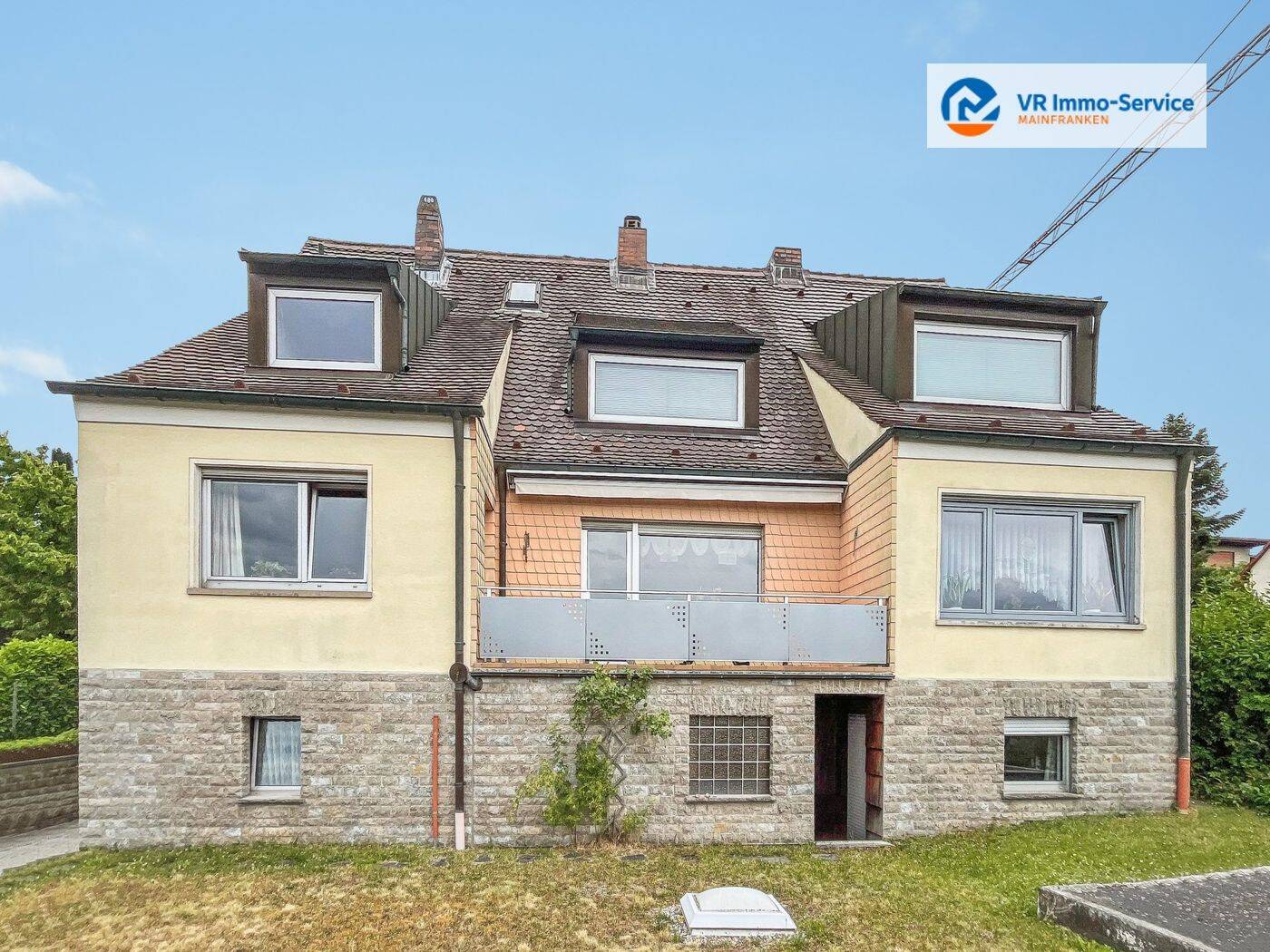 Bestlage trifft Potenzial – Freistehendes Zweifamilienhaus mit Garten, Terrasse und Doppelgarage in Würzburg Versbach, 97078 Würzburg (Grombühl Lindleinsmühle Versbach)