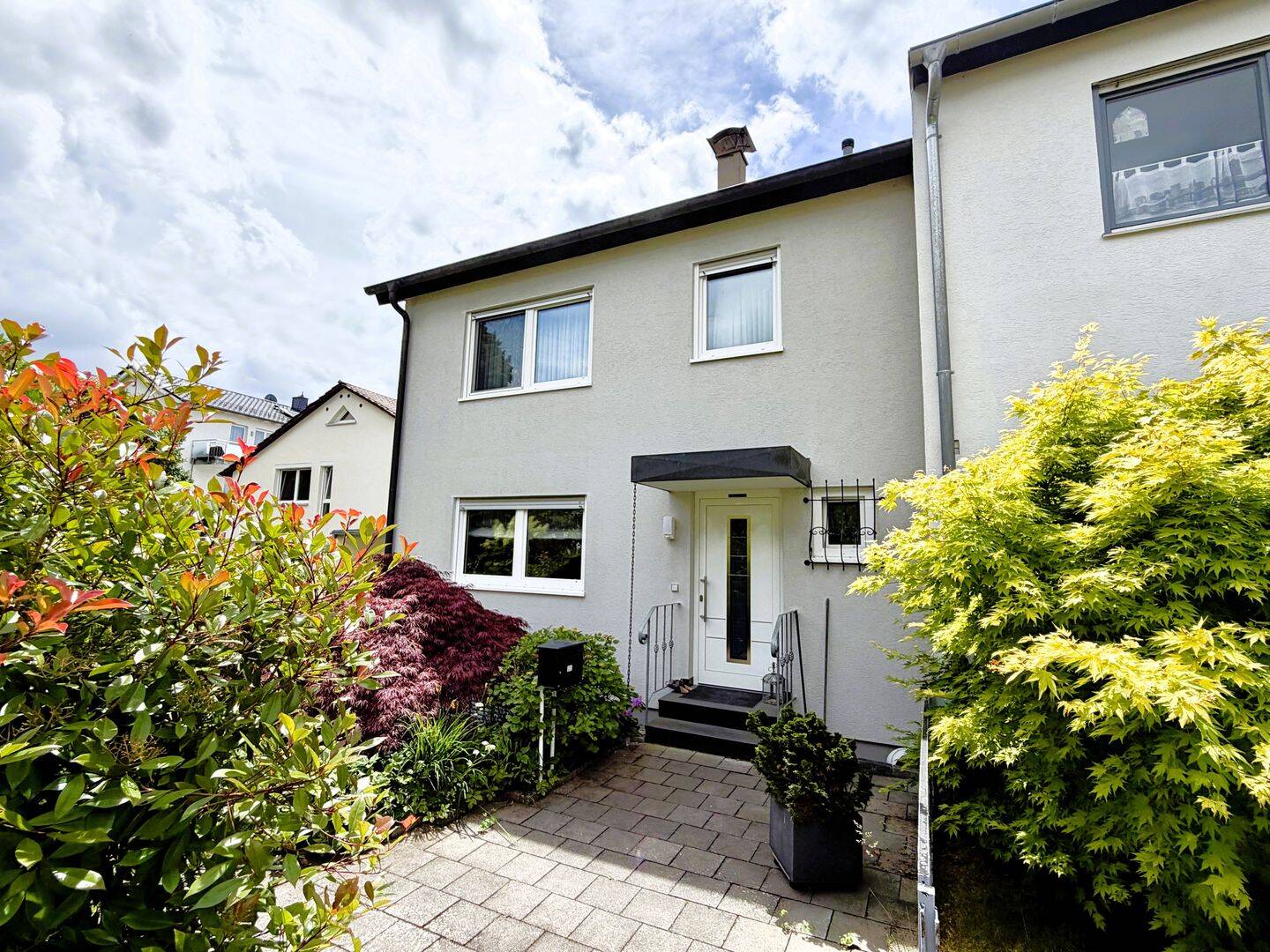 ISPRINGEN – Familienfreundliches und sonniges Einfamilienhaus in toller Aussichtslage, 75228 Ispringen