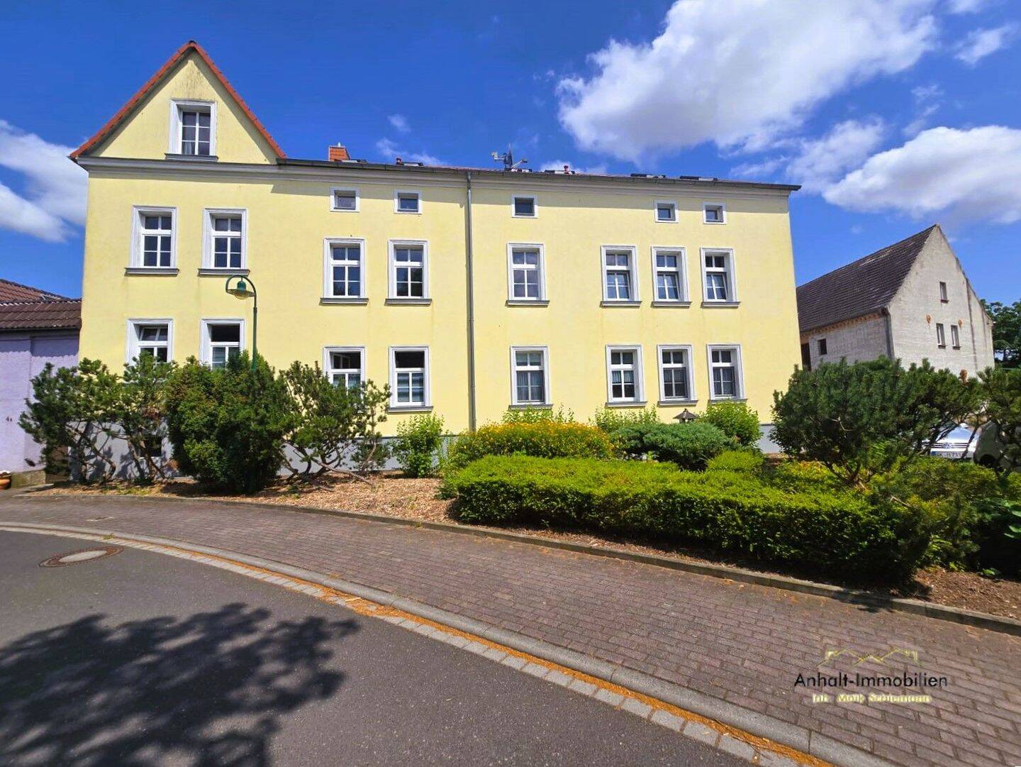 Helle 3-Raum-Wohnung mit Badewanne und viel Platz!, 6796 Sandersdorf-Brehna