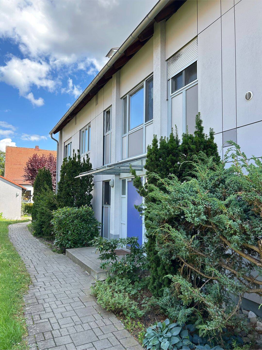 Schöne, gepflegte 2,5 Zimmerwohnung mit großem Balkon, 91058 Erlangen (Bruck Eltersdorf Erlangen-Süd Sebaldussiedlung Tennenlohe)