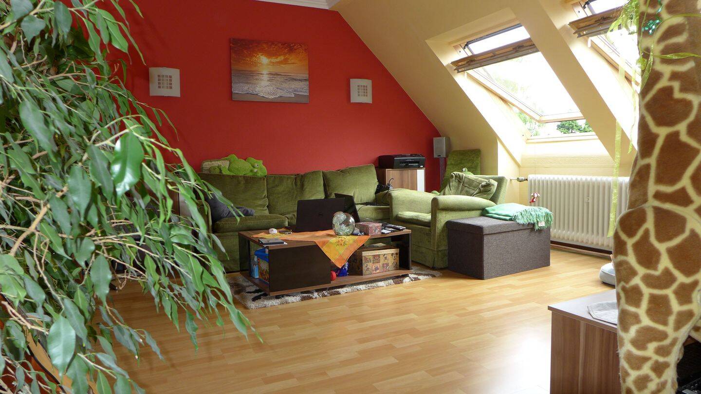 Geräumige 3,5 Zimmer-Wohnung in ruhiger Lage mit großem Gemeinschaftsgarten, 51503 Rösrath