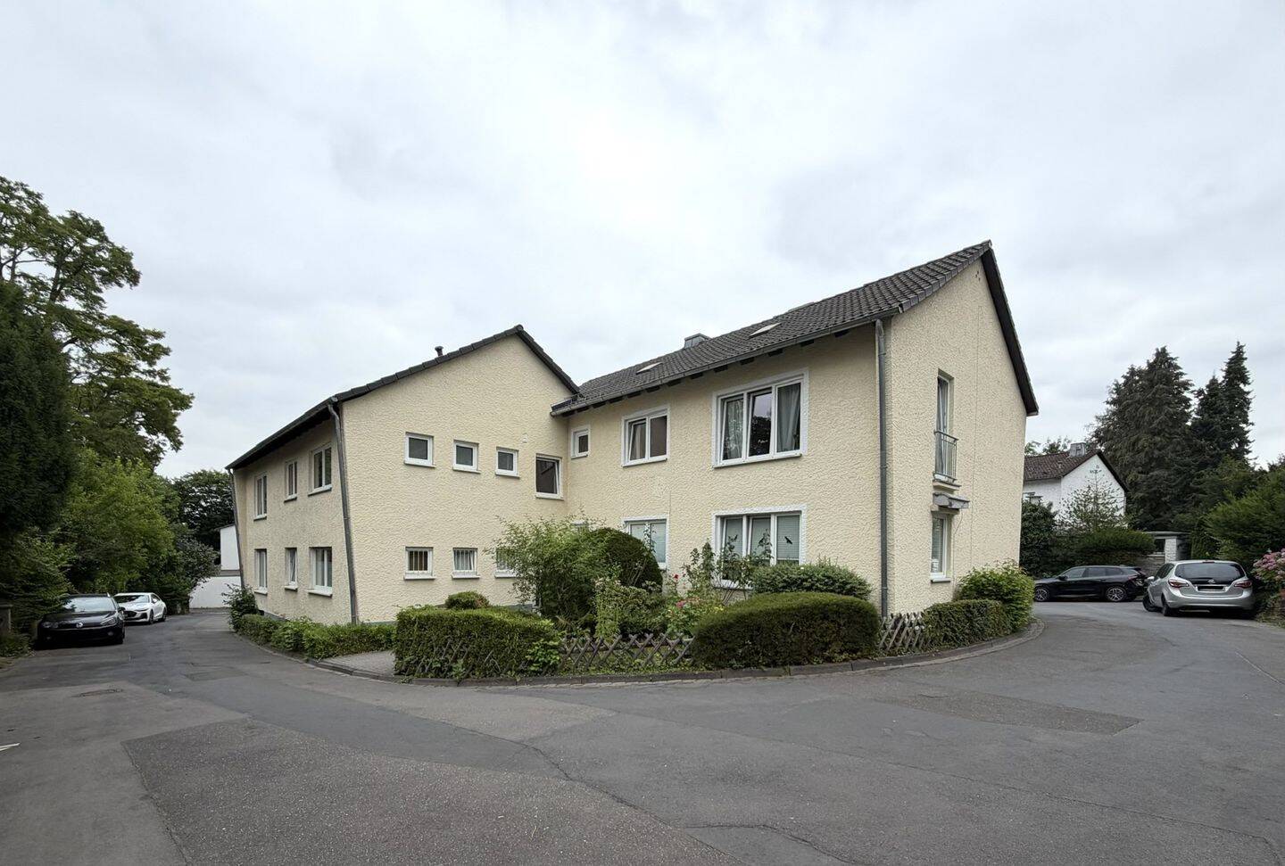 Modernes Wohnen mit Terrasse in begehrter Lage von Alt-Godesberg, 53177 Bonn