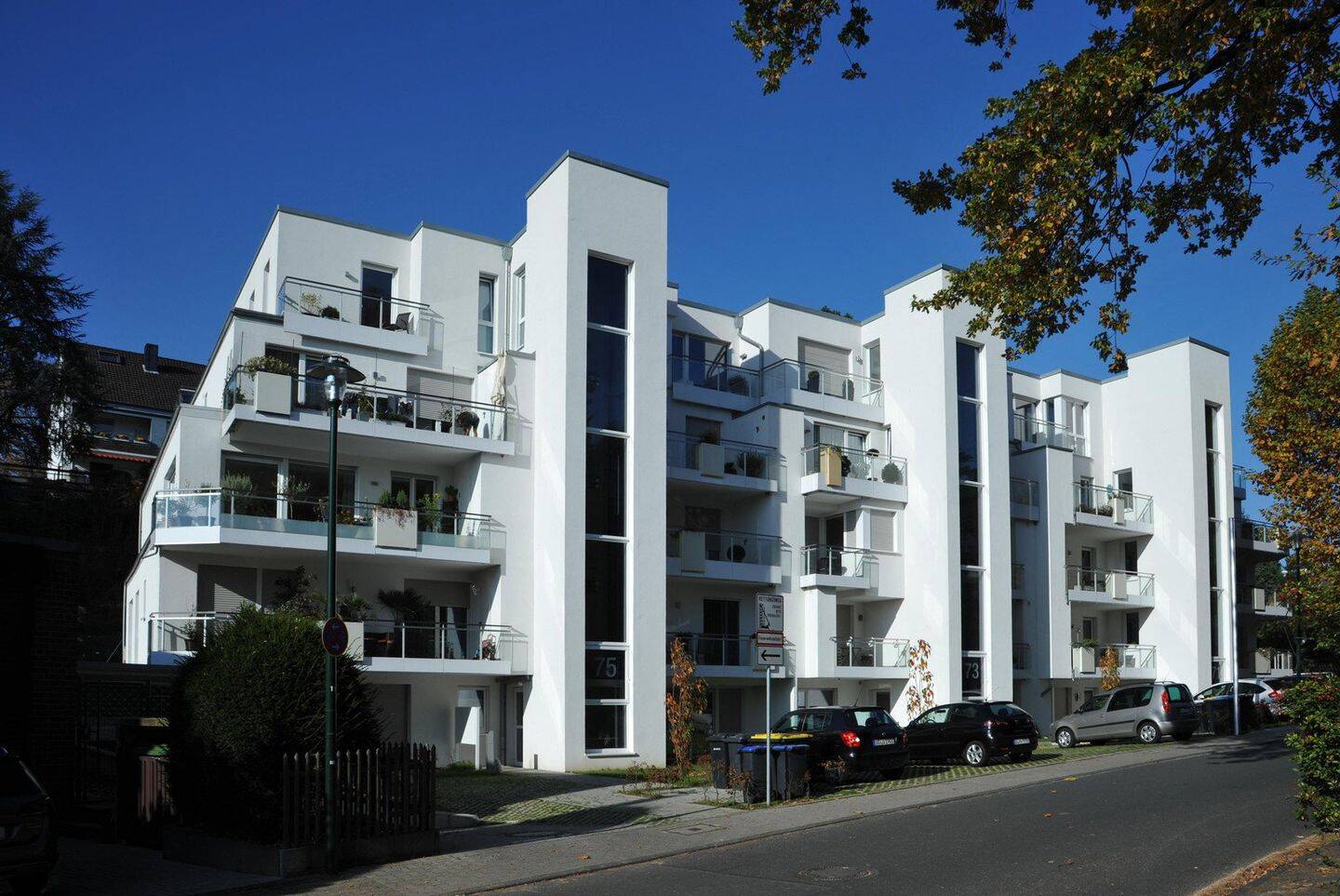 Exklusive 4-Zimmer +Energie Wohnung mit Fußbodenheiz/-kühlung und sehr geringen Energiekosten, 40627 Düsseldorf (Gerresheim Unterbach Vennhausen)