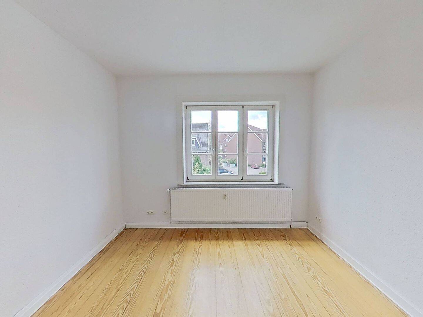 Schöne 2-Zimmer-Wohnung mit großer Küche, Wannenbad und viel Lichteinfall, 24768 Rendsburg