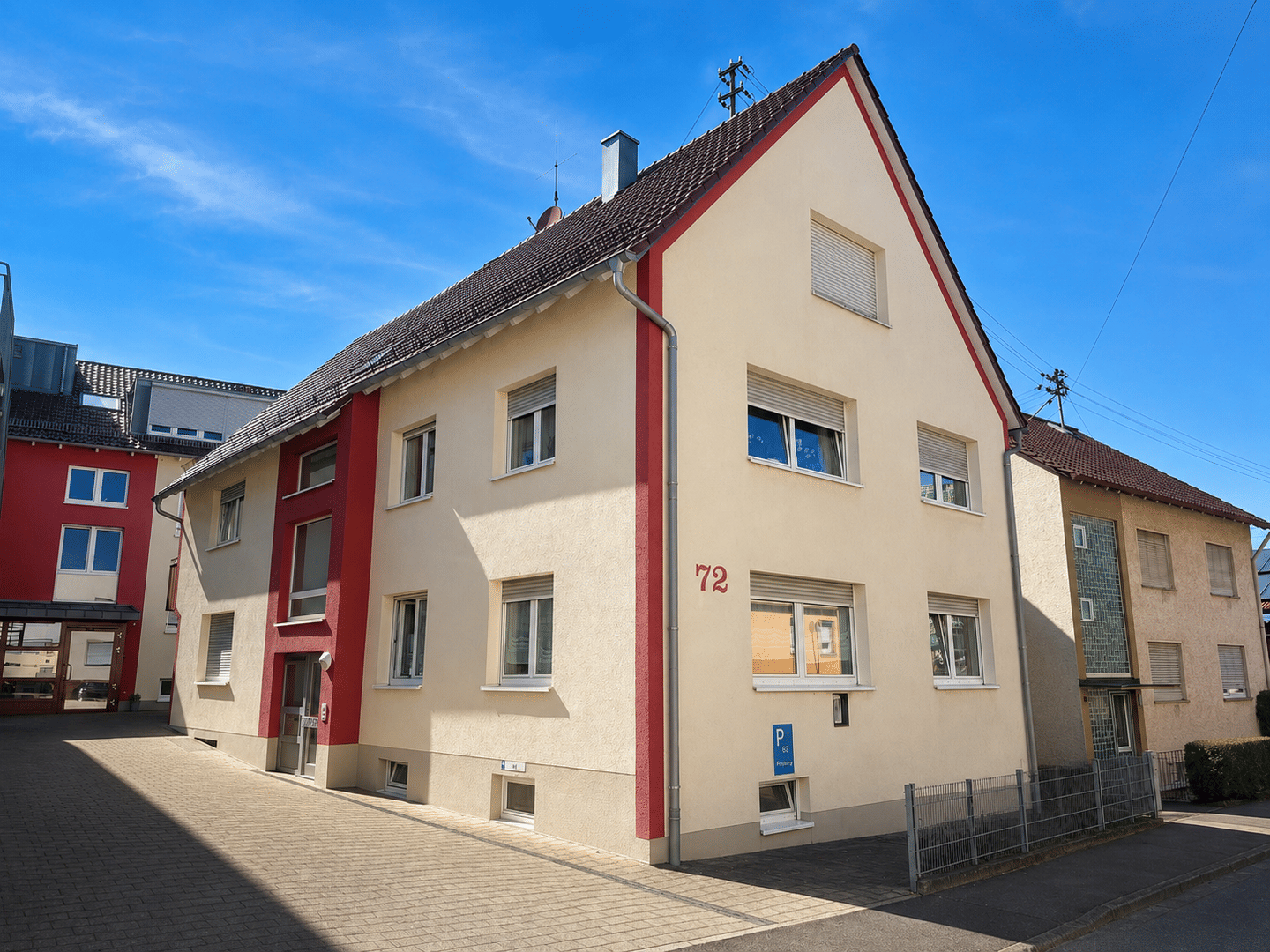Großzügige, renovierte 3,5-Zimmerwohnung mit 2 Balkonen in bevorzugter Lage, 70794 Filderstadt
