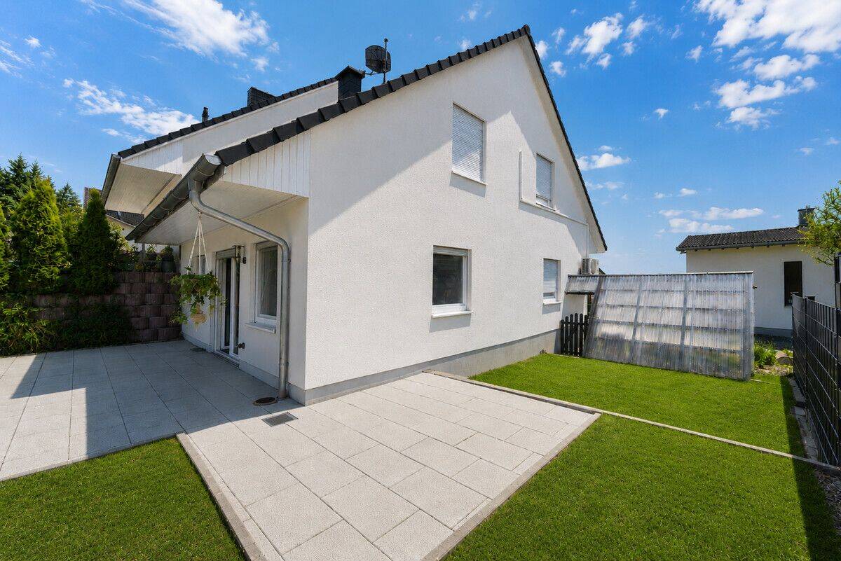 Familienidyll mit Kamin, Garten & Terrasse – gepflegte Doppelhaushälfte, 79664 Wehr
