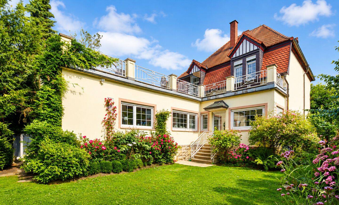 Zeitlose Eleganz- stilvolle Stadtvilla in Top- Wohnlage von Heppenheim!, 64646 Heppenheim (Bergstraße)