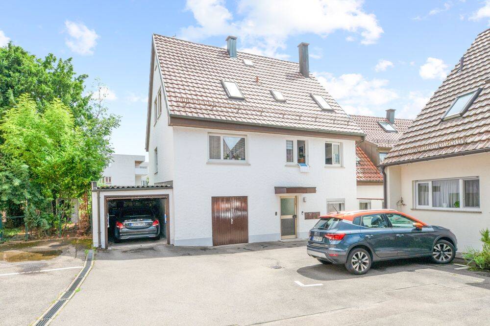 ++ Charmante Wohnung in ruhiger Lage mit ausbaubarem Bühnenbereich ++, 70567 Stuttgart (Möhringen)