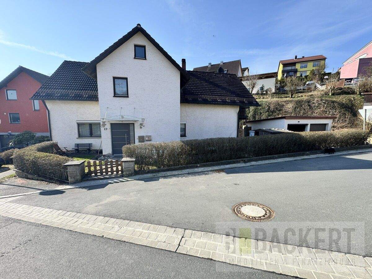 Geräumiges Ein- bis Zweifamilienhaus im Herzen von Untersteinach, 95369 Untersteinach