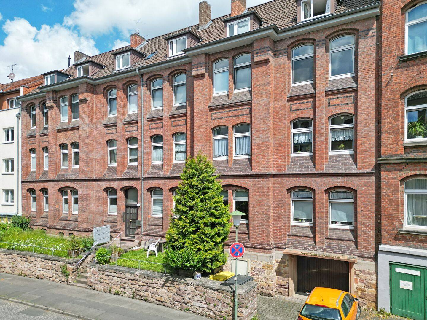 Sehr großzügige 4-Zimmer-Wohnung in charmantem Altbau unterhalb des Weinbergs, 34121 Kassel (Mitte Süd Wehlheiden)
