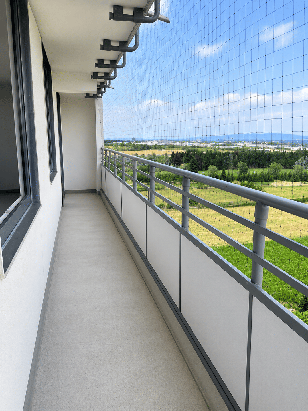 Renovierte, hochwertige 2,5 ZKB mit Balkon und fantastischem Ausblick!, 86156 Augsburg (Bärenkeller Kriegshaber Oberhausen Pfersee)
