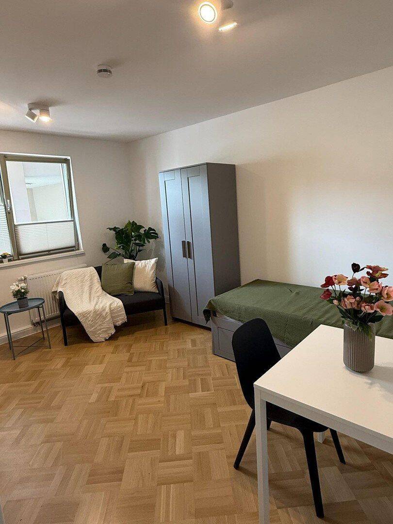 Möbliertes 1-Zimmer Appartement in Erlanger nähe Bohlenplatz – Erstbezug nach Kernsanierung, 91052 Erlangen (Anger Erlangen-Ost Erlangen-Süd Innenstadt)