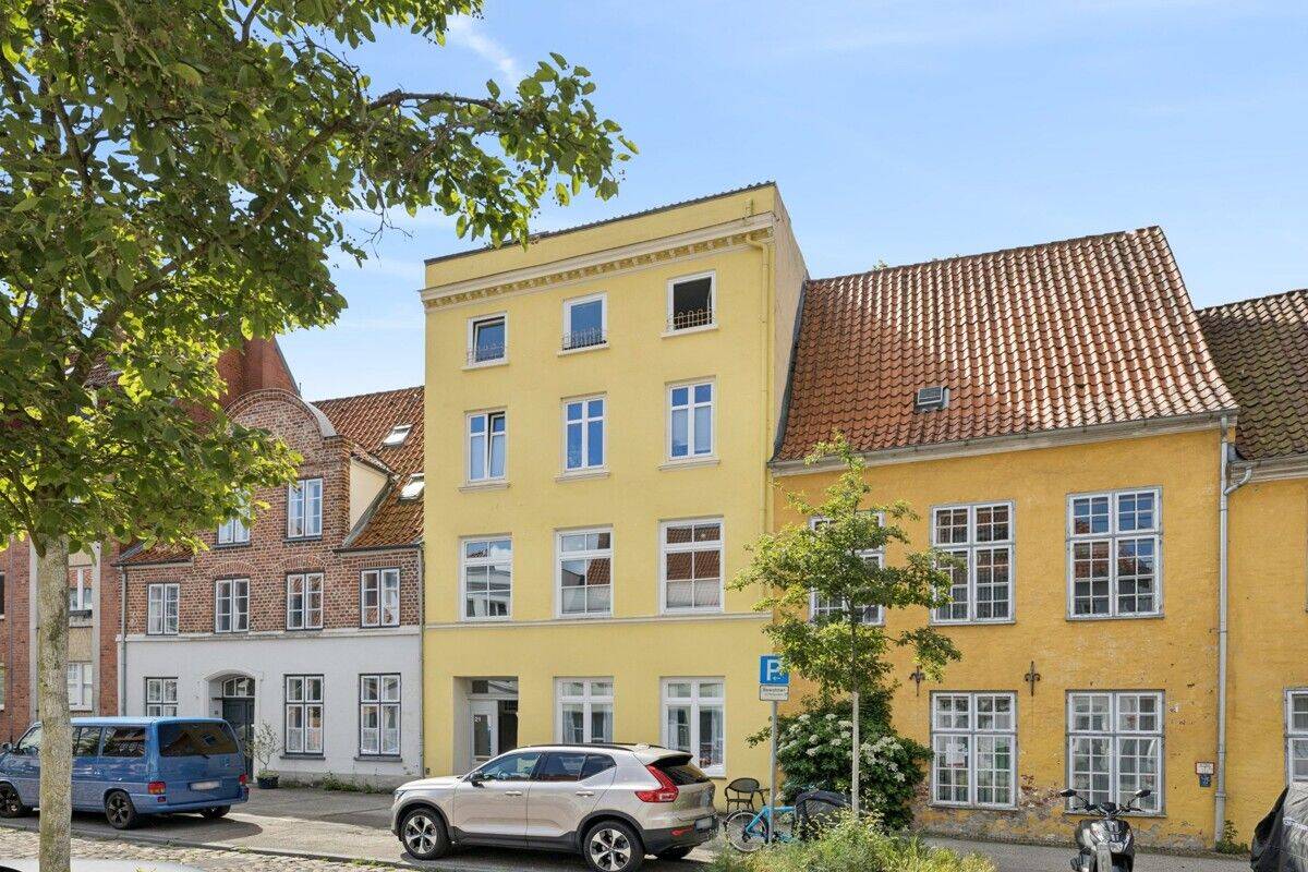 Provisionsfrei – Moderne 2,5 Zimmer-Wohnung mit Terrasse in ruhiger Lage nahe der Trave, 23552 Lübeck (Innenstadt)
