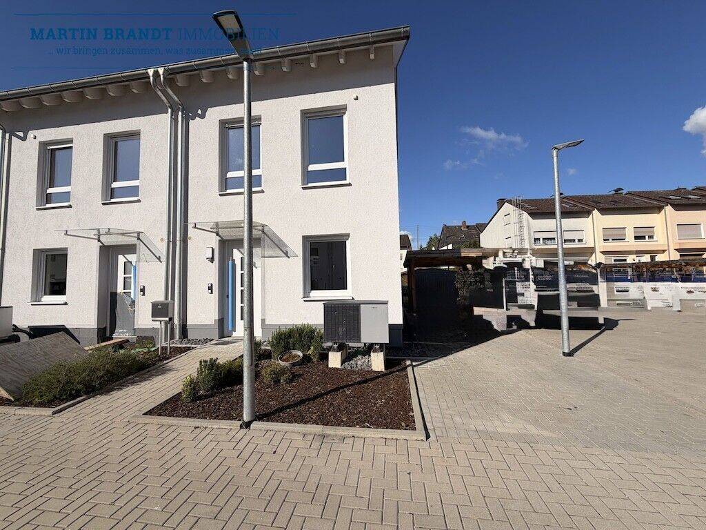 Traumhaftes Reihenendhaus mit Garten in schöner Wohnlage von Waldems-Esch, 65529 Waldems