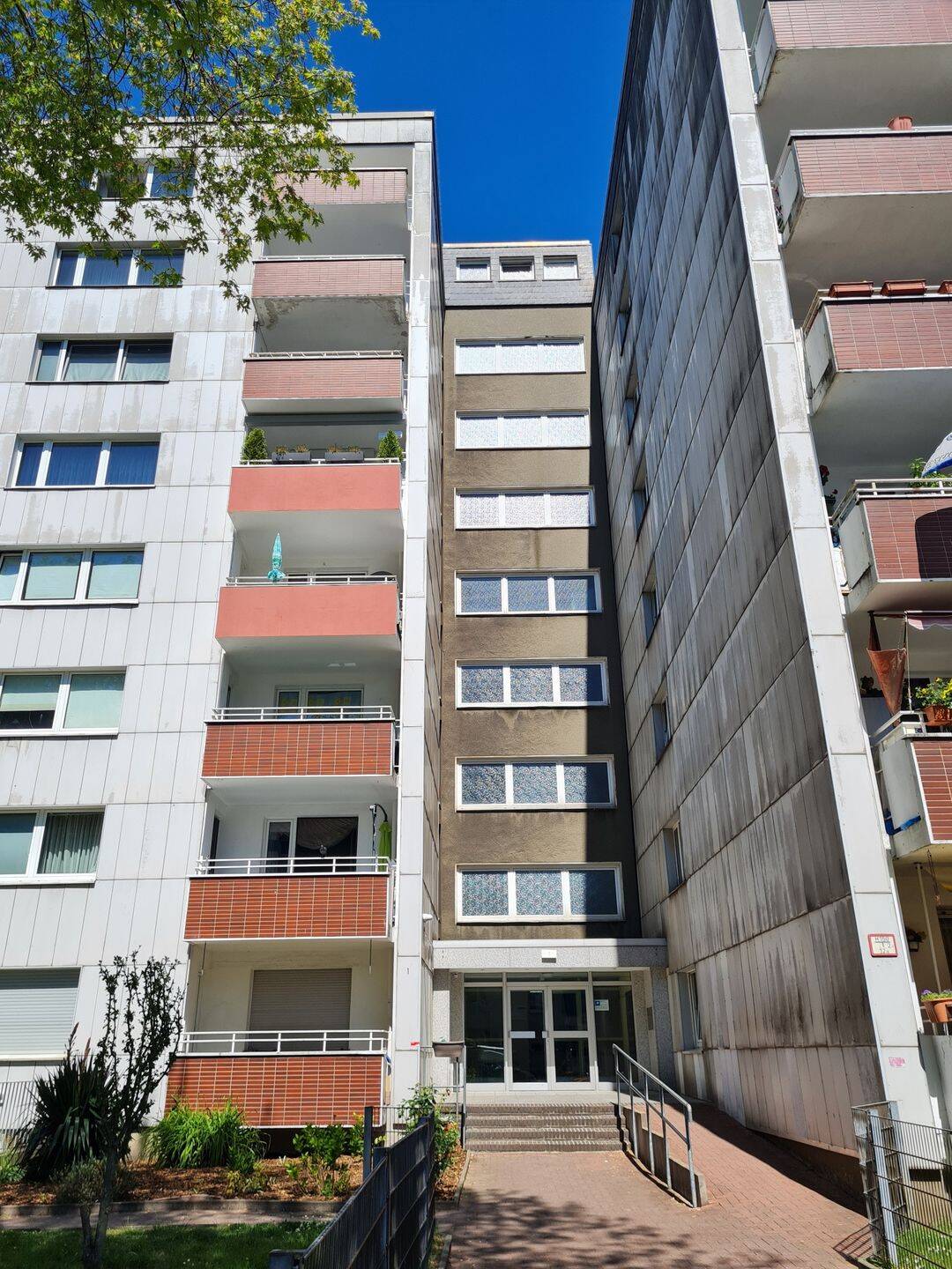 Langjährig vermietete 2 Zi.-ETW in Duisburg-Neumühl, 47167 Duisburg (Marxloh Neumühl Obermarxloh Röttgersbach)