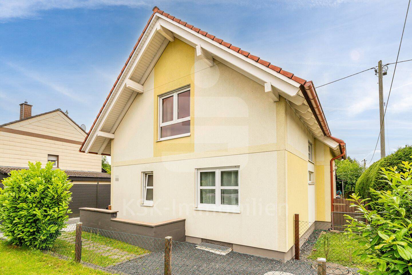 Moderne Effizienz trifft Wohlfühlambiente: Top-gepflegtes ELK-Haus für die ganze Familie!, 53773 Hennef (Sieg)