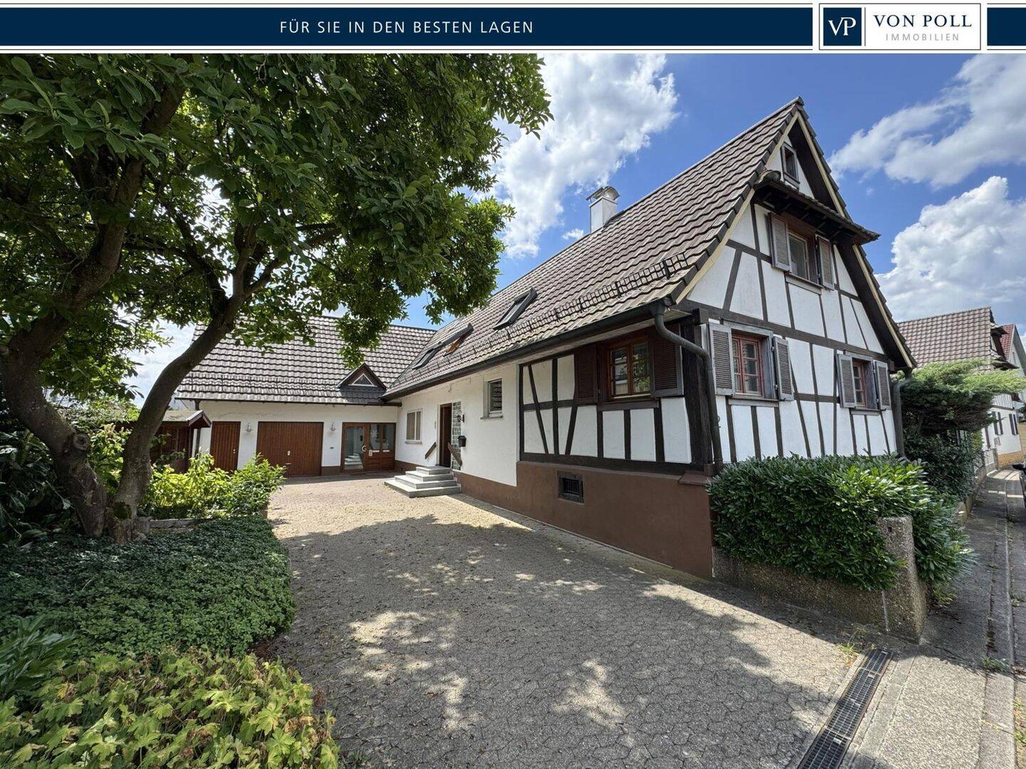 Vielseitiges Wohnhaus mit separaten Appartements, 77694 Kehl