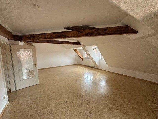 2-Raum Dachgeschosswohnung, 9599 Freiberg