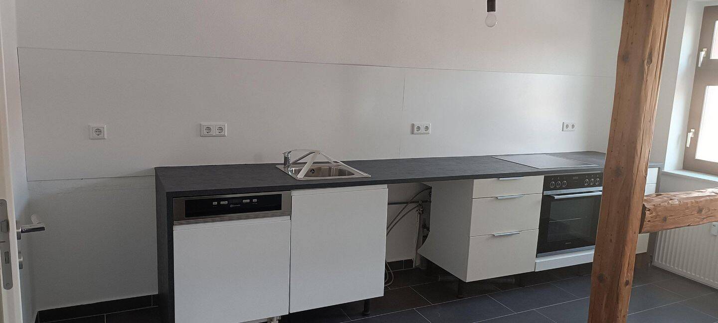 Frisch sanierte 2-Zimmer-Wohnung mit Einbauküche & neuem Kühlschrank in Aken (Elbe) – 1. OG, 37 m², 6385 Aken (Elbe)
