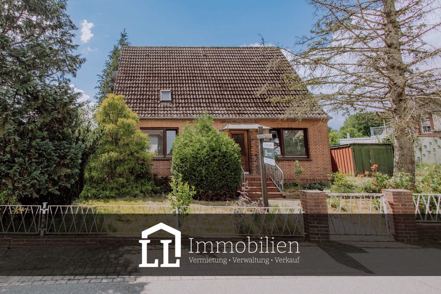 1.094 m² Grundstück mit Wohnhaus, Einliegerwohnung und viel Potenzial (provisionsfrei)., 24623 Großenaspe