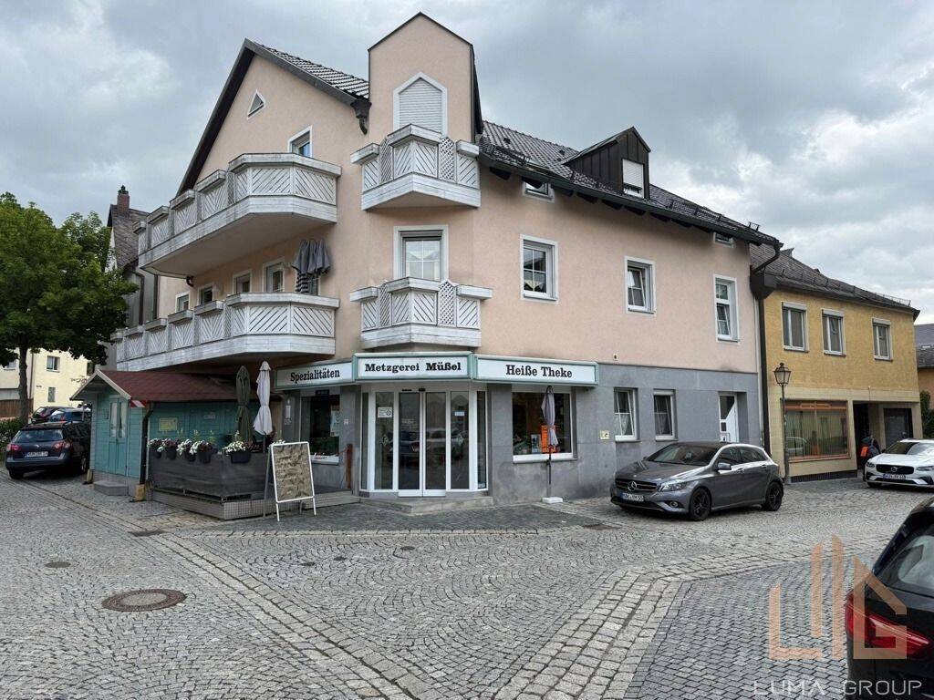 Renditestarkes Wohn- und Geschäftshaus – 5,5% Bruttorendite jährlich!, 95659 Arzberg