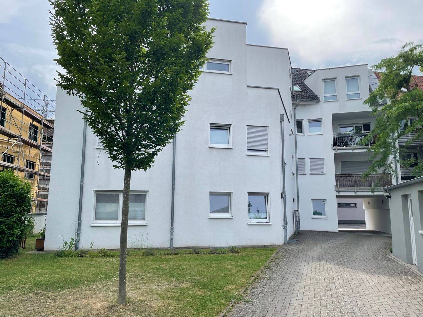 Großzügige 4-Zimmer-Wohnung in guter Lage, 63741 Aschaffenburg (Damm Innenstadt Leider Nilkheim Strietwald)