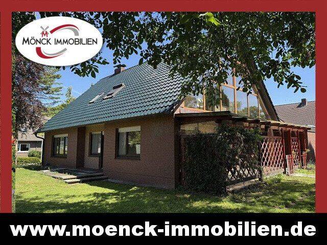 Wohnhaus in idyllischer Lage mit Doppelgarage und Fitnessräumen im Keller, 26835 Hesel