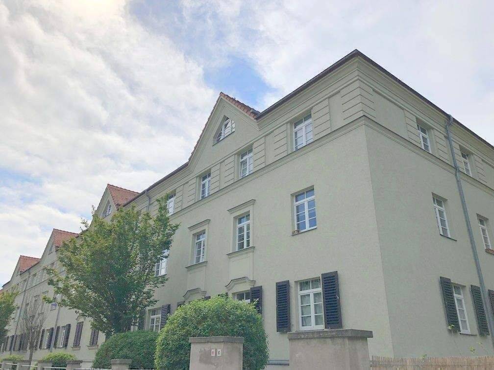 Altbauwohnung mit Loggia,Tageslichtbad, HHK & eigener Garten*, 1257 Dresden (Großzschachwitz Leuben Lockwitz Niedersedlitz)