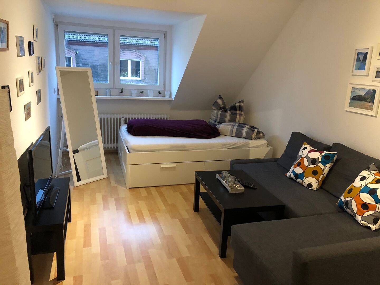 RUHIGE, HELLE SINGLE-Wohnung – Teilmöbliert!, 60528 Frankfurt am Main (Niederrad Sachsenhausen Schwanheim)