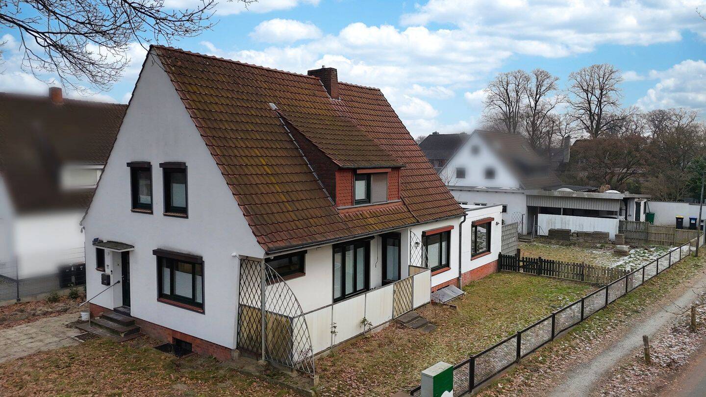 Großzügiges, modernes EFH mit Vollkeller und großer Garage/Werkstatt in gefragter Lage von Bremen-Osterholz