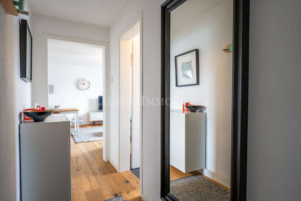 Möblierte Zwei-Zimmer-Dachgeschosswohnung in Fellbach, 70734 Fellbach