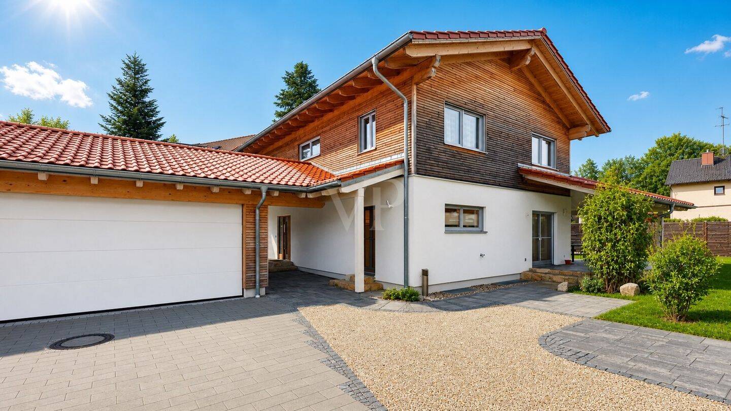 Modern Wohnen mit Wärmepumpe und erstklassiger Energieeffizienz (Baujahr 2022), 82276 Adelshofen